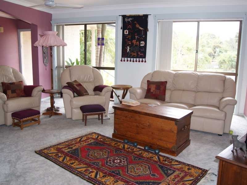 7 Narrogal Court, Ocean Shores NSW 2483