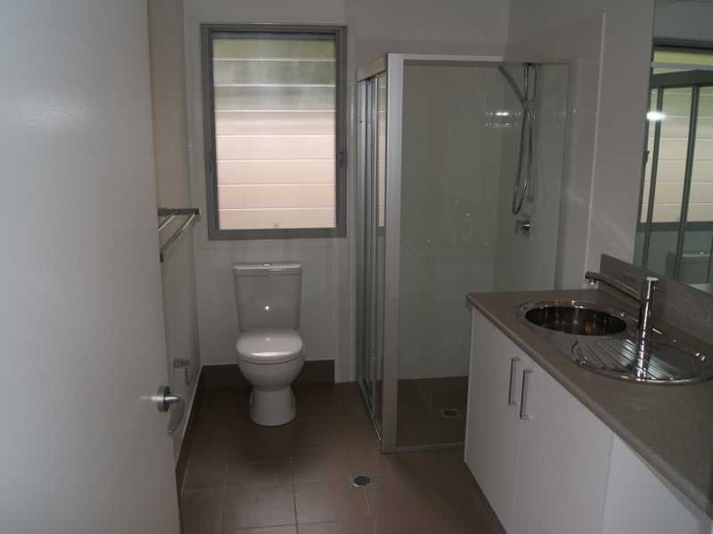 2/16 Boondoon Crescent, Ocean Shores NSW 2483