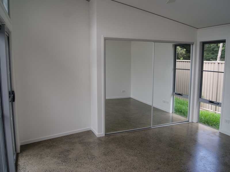 2/16 Boondoon Crescent, Ocean Shores NSW 2483