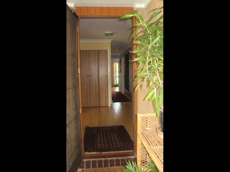 24 Wirruna Ave, Ocean Shores NSW 2483