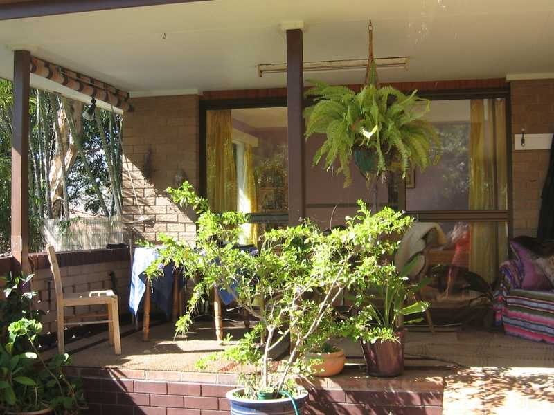 24 Wirruna Ave, Ocean Shores NSW 2483