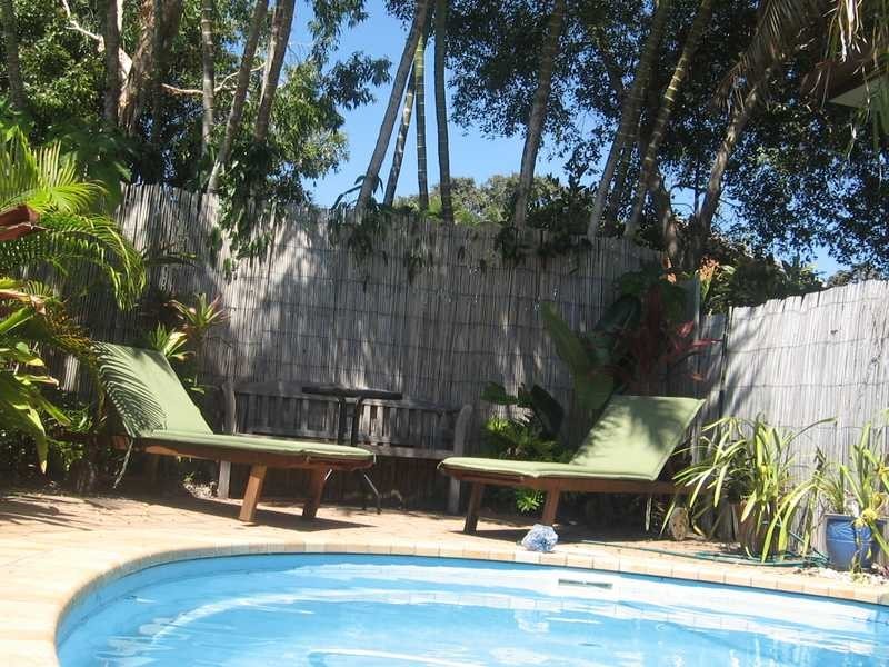 24 Wirruna Ave, Ocean Shores NSW 2483