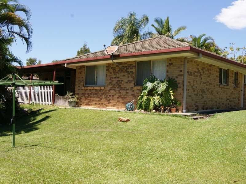 12 Yallakool Drive, Ocean Shores NSW 2483