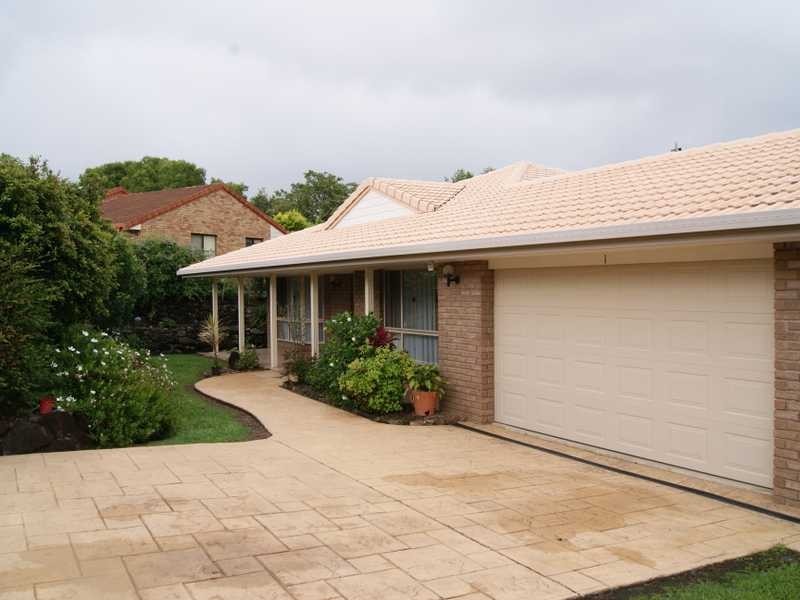 1 Bulgoon Crescent, Ocean Shores NSW 2483