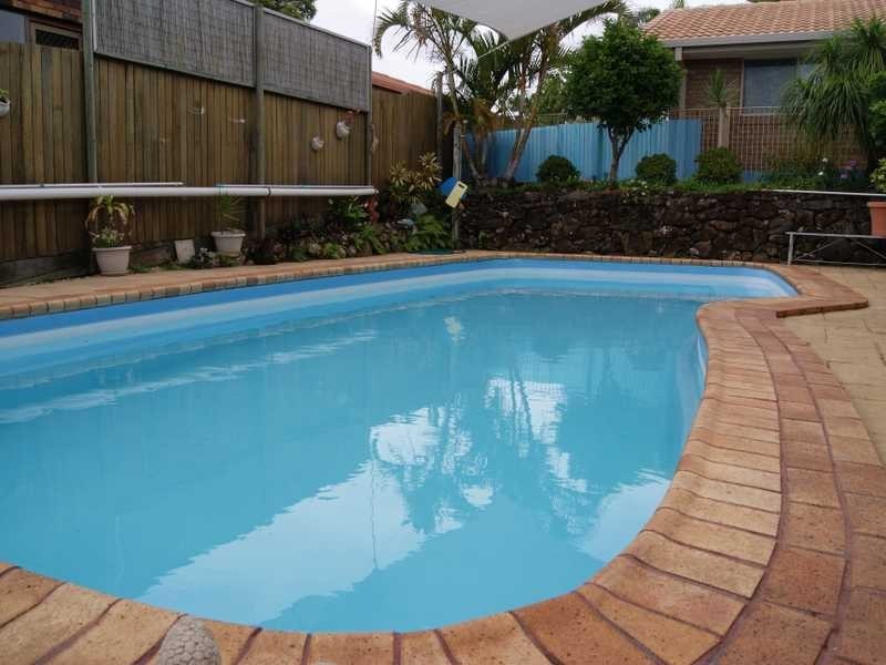 1 Bulgoon Crescent, Ocean Shores NSW 2483