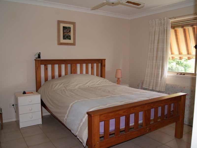 1 Bulgoon Crescent, Ocean Shores NSW 2483