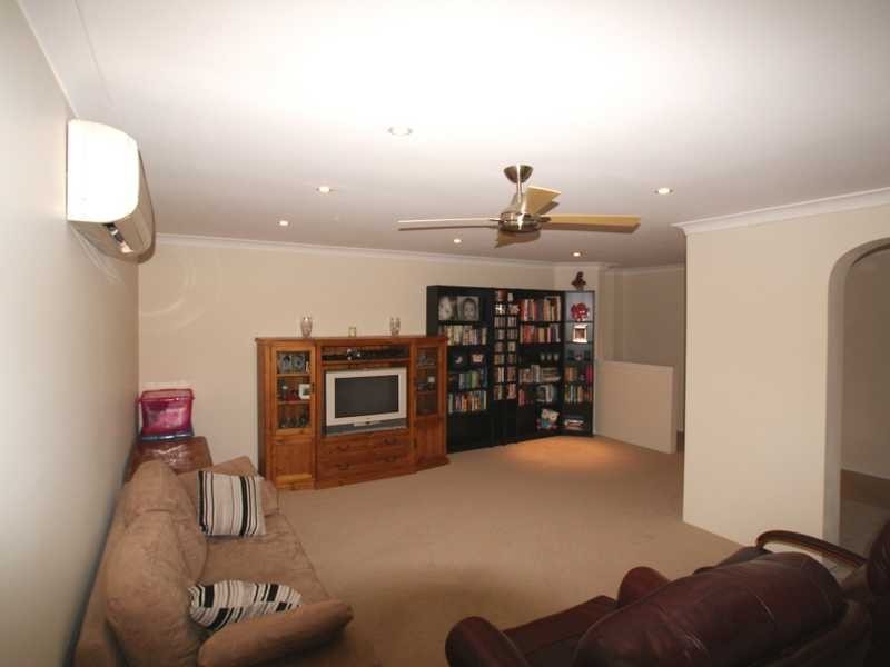 118 Balemo Drive, Ocean Shores NSW 2483