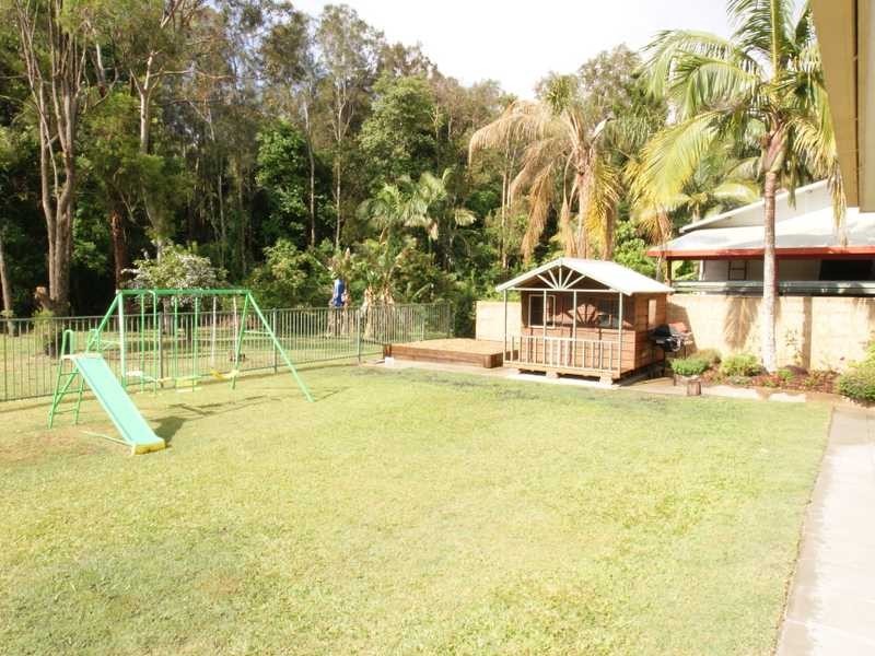 118 Balemo Drive, Ocean Shores NSW 2483