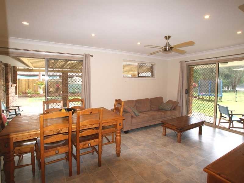 118 Balemo Drive, Ocean Shores NSW 2483