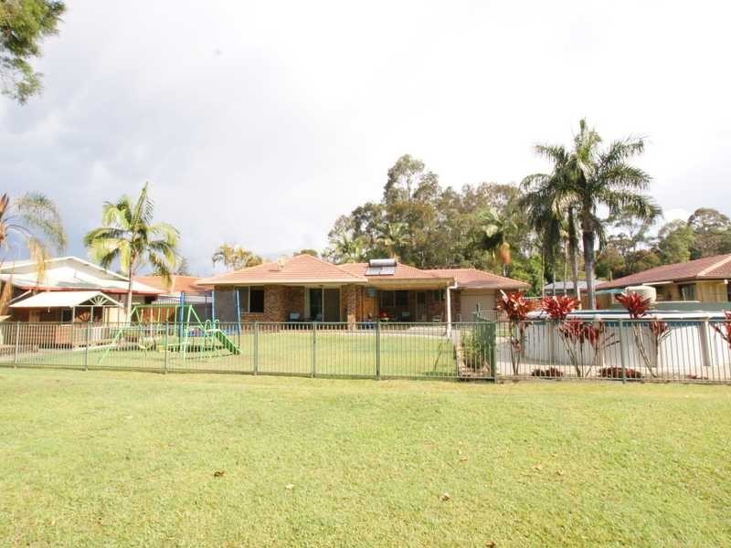 118 Balemo Drive, Ocean Shores NSW 2483