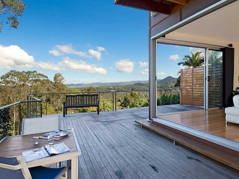 8 Weeronga Way (enter off Scanlons Lane), Ocean Shores NSW 2483
