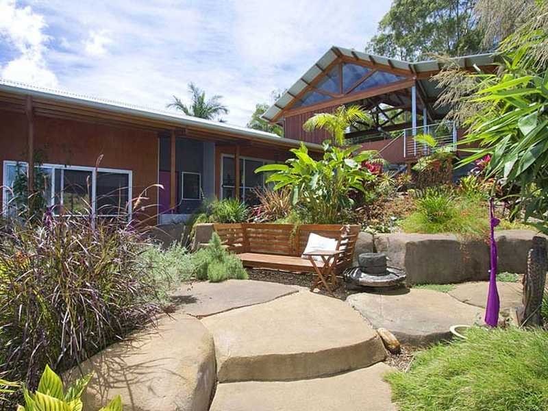 8 Weeronga Way (enter off Scanlons Lane), Ocean Shores NSW 2483