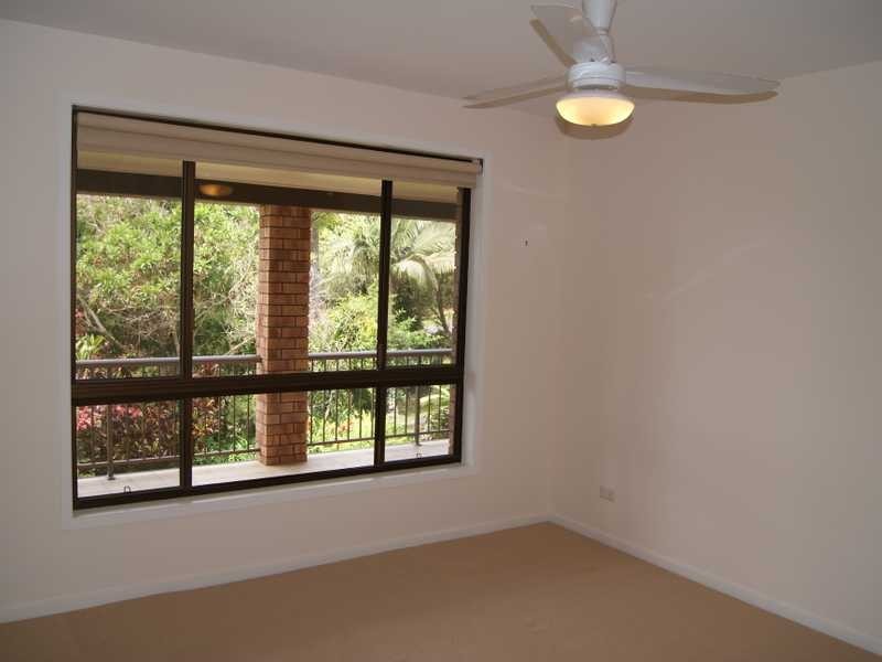 14 Walgooan Way, Ocean Shores NSW 2483