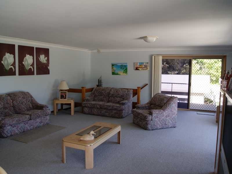 13 Putta Place, Ocean Shores NSW 2483