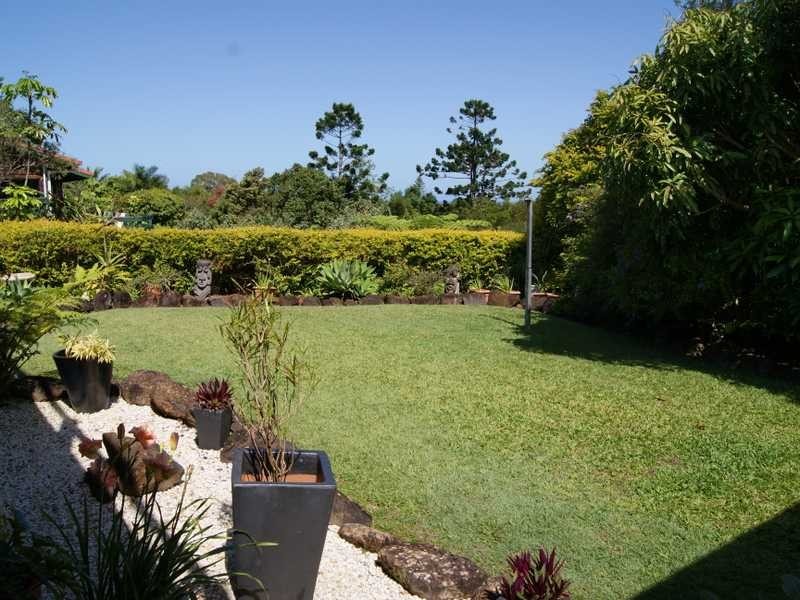 13 Putta Place, Ocean Shores NSW 2483