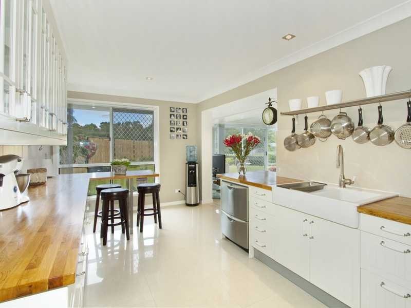 24 Berrimbillah Court, Ocean Shores NSW 2483