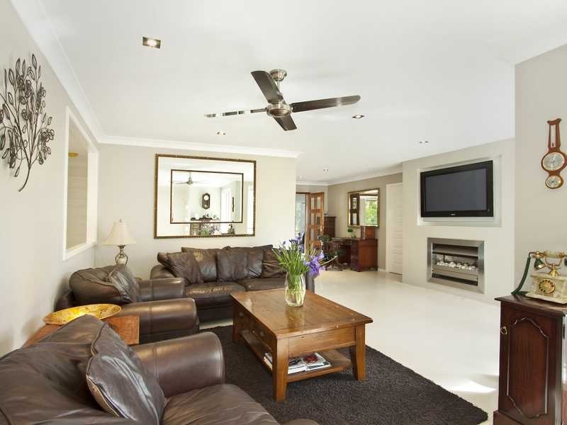 24 Berrimbillah Court, Ocean Shores NSW 2483