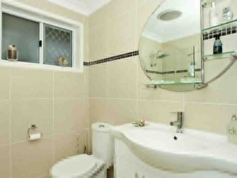 24 Berrimbillah Court, Ocean Shores NSW 2483