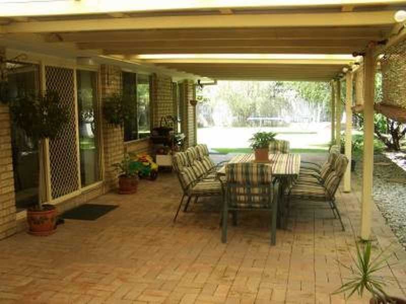 5 Eloura Court, Ocean Shores NSW 2483