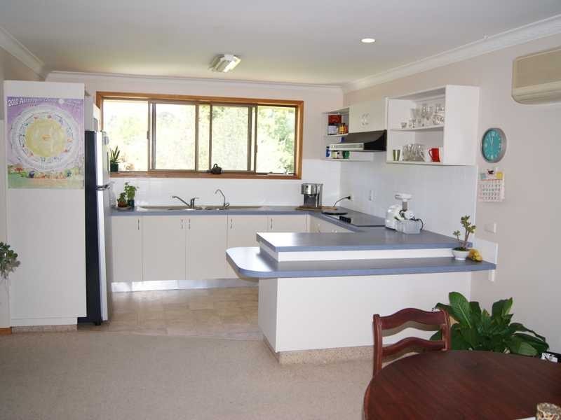 9 Gibingbell Close, Ocean Shores NSW 2483