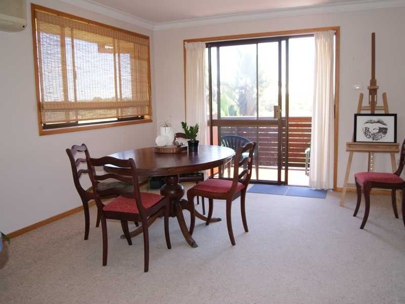 9 Gibingbell Close, Ocean Shores NSW 2483