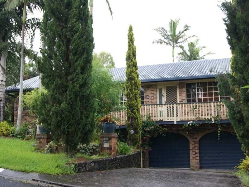 1 Coonawarra Court, Ocean Shores NSW 2483