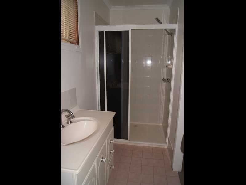 1 Coonawarra Court, Ocean Shores NSW 2483