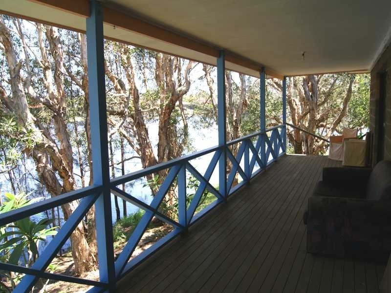 23 Berrimbillah Court, Ocean Shores NSW 2483