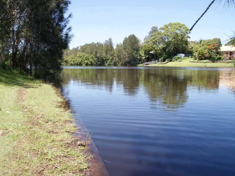 23 Berrimbillah Court, Ocean Shores NSW 2483