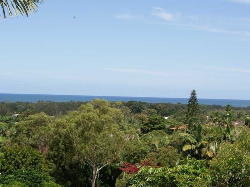 14 Goondooloo Drive, Ocean Shores NSW 2483