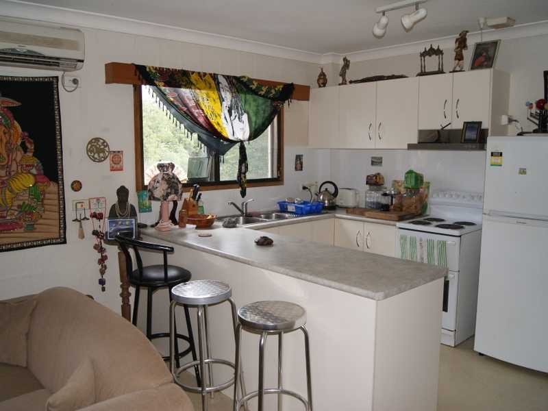 10/2 Arika Avenue, Ocean Shores NSW 2483