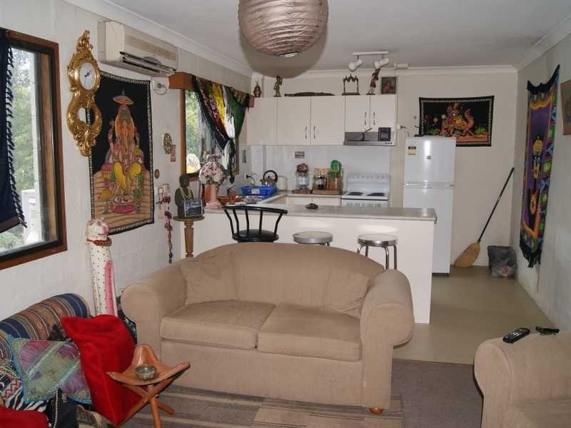 10/2 Arika Avenue, Ocean Shores NSW 2483