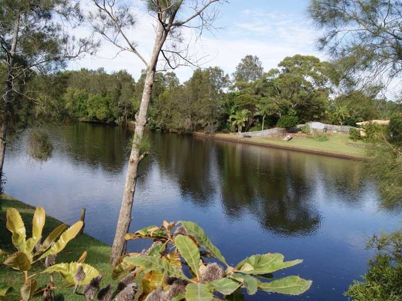 26 Berrimbillah Court, Ocean Shores NSW 2483