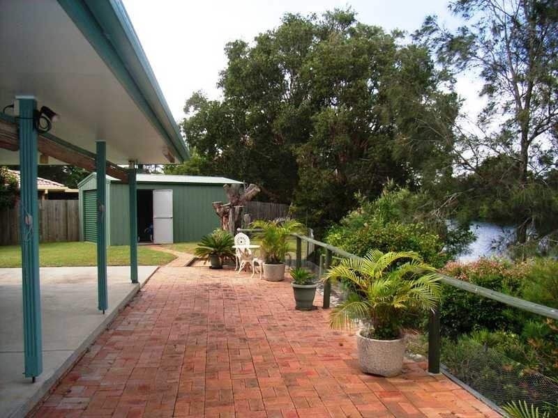 26 Berrimbillah Court, Ocean Shores NSW 2483