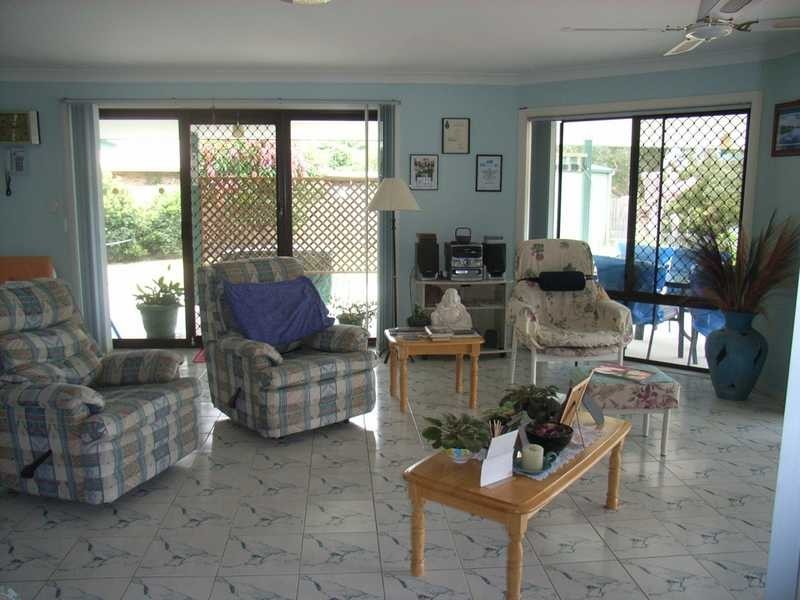 26 Berrimbillah Court, Ocean Shores NSW 2483