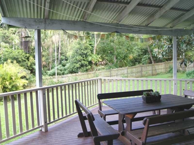 20 Rajah Road, Ocean Shores NSW 2483