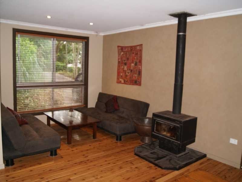 20 Rajah Road, Ocean Shores NSW 2483