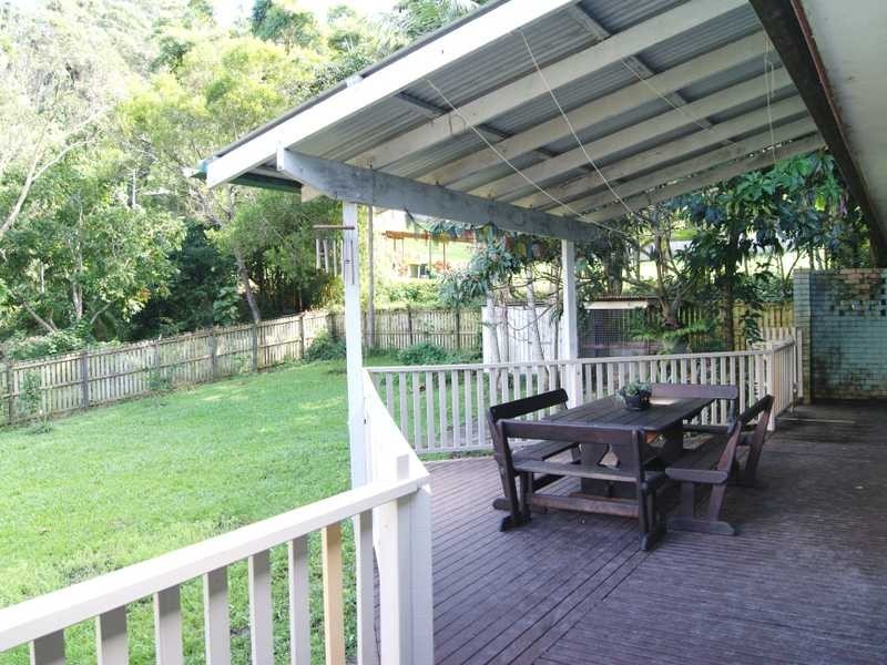 20 Rajah Road, Ocean Shores NSW 2483