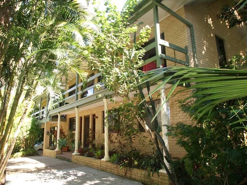 15 Yamble Drive, Ocean Shores NSW 2483