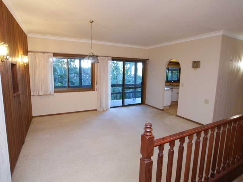15 Yamble Drive, Ocean Shores NSW 2483