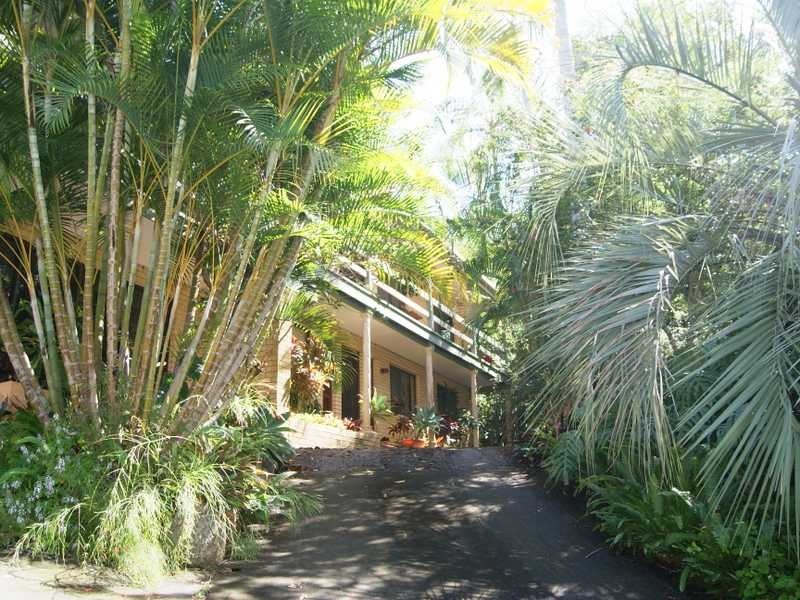 15 Yamble Drive, Ocean Shores NSW 2483