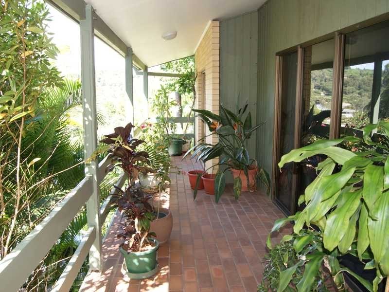 15 Yamble Drive, Ocean Shores NSW 2483