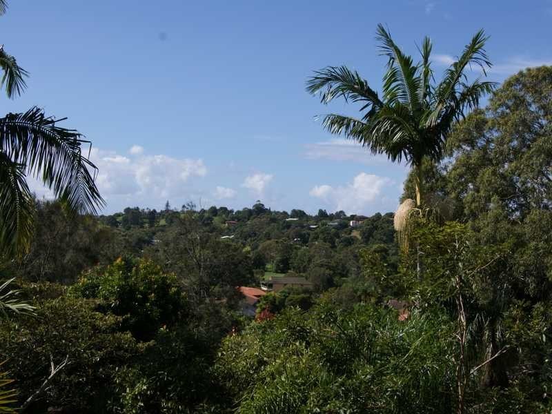 15 Yamble Drive, Ocean Shores NSW 2483