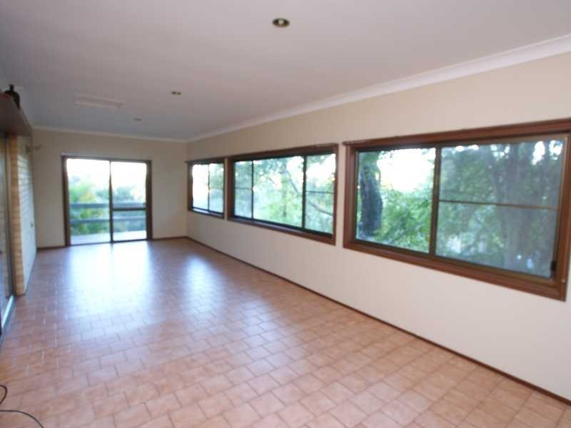 15 Yamble Drive, Ocean Shores NSW 2483