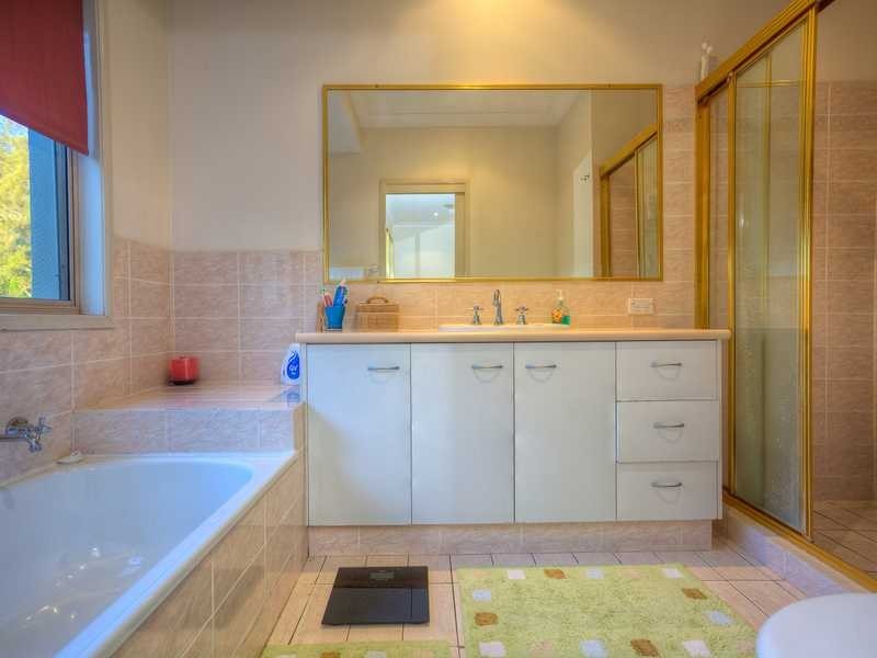 78 Balemo Drive, Ocean Shores NSW 2483