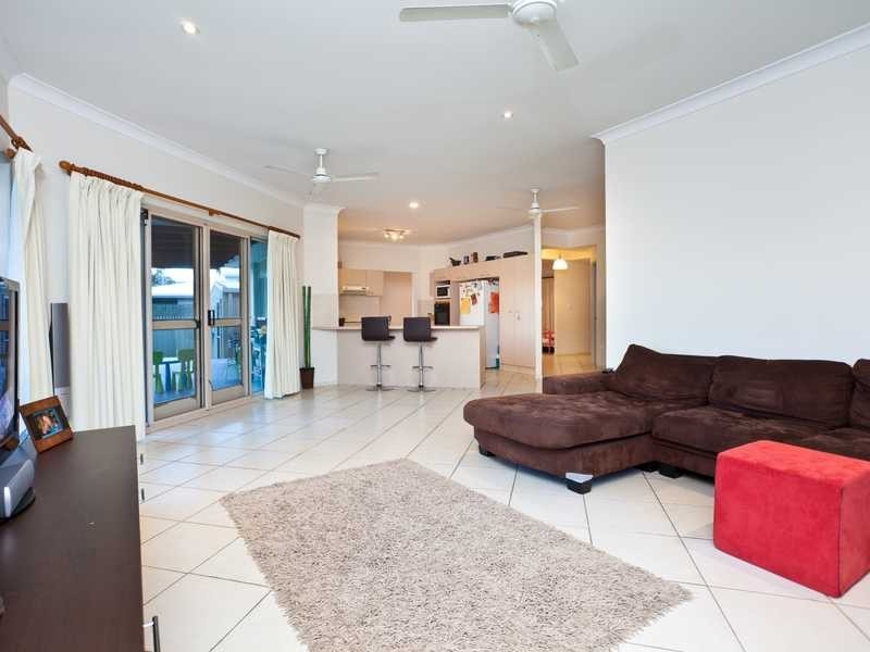 78 Balemo Drive, Ocean Shores NSW 2483