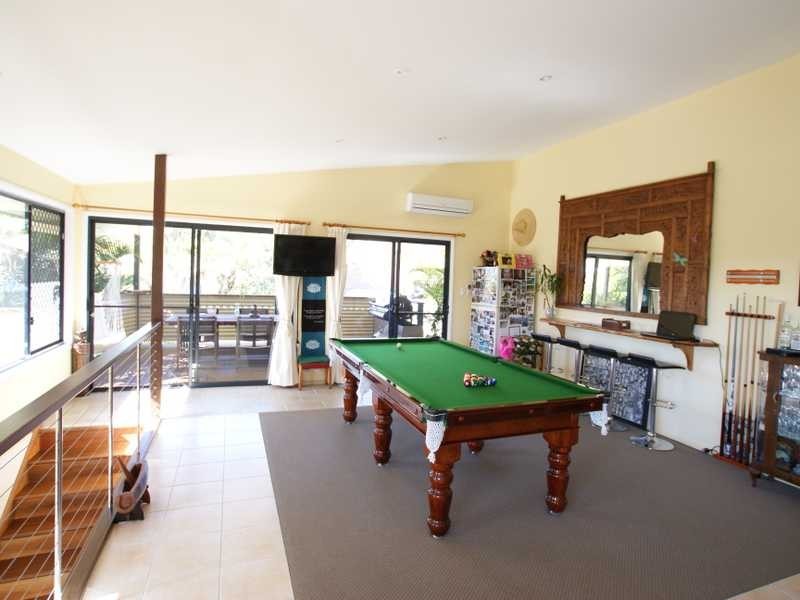 25 Coomburra Crescent, Ocean Shores NSW 2483