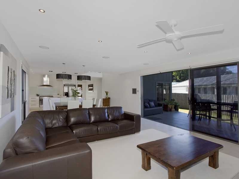 6a Hart Court, Ocean Shores NSW 2483