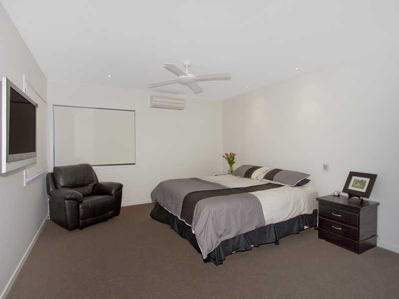 6a Hart Court, Ocean Shores NSW 2483