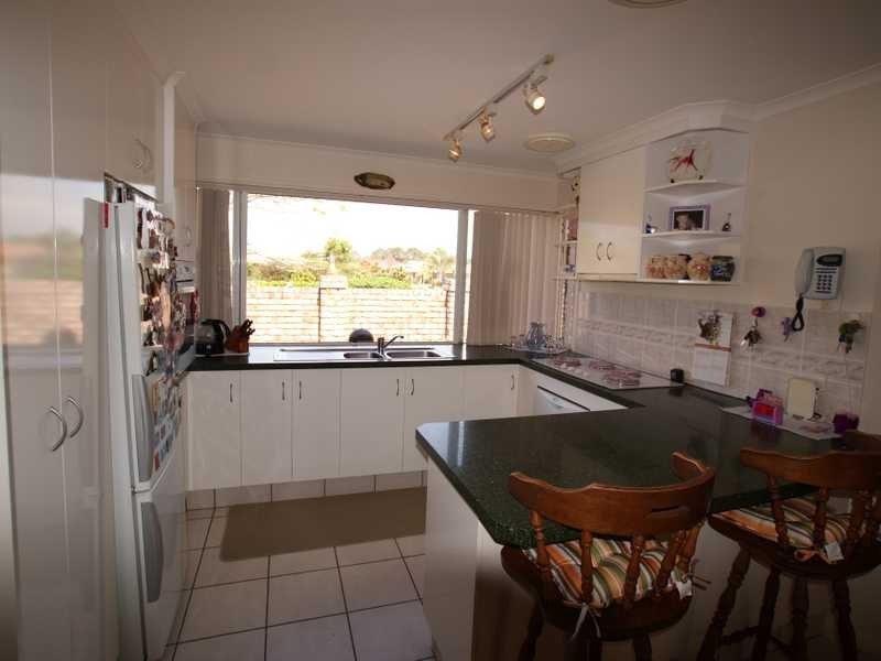 31 Kallaroo Circuit, Ocean Shores NSW 2483